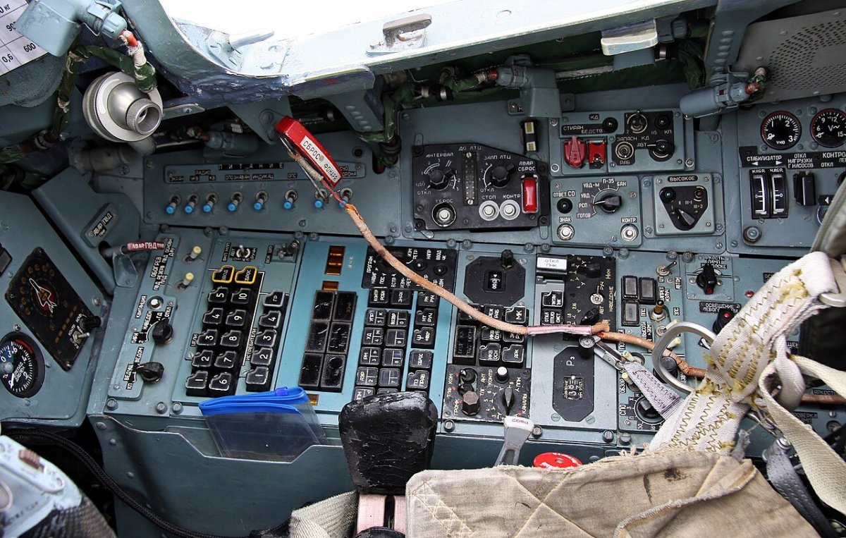 Су 27 кабина