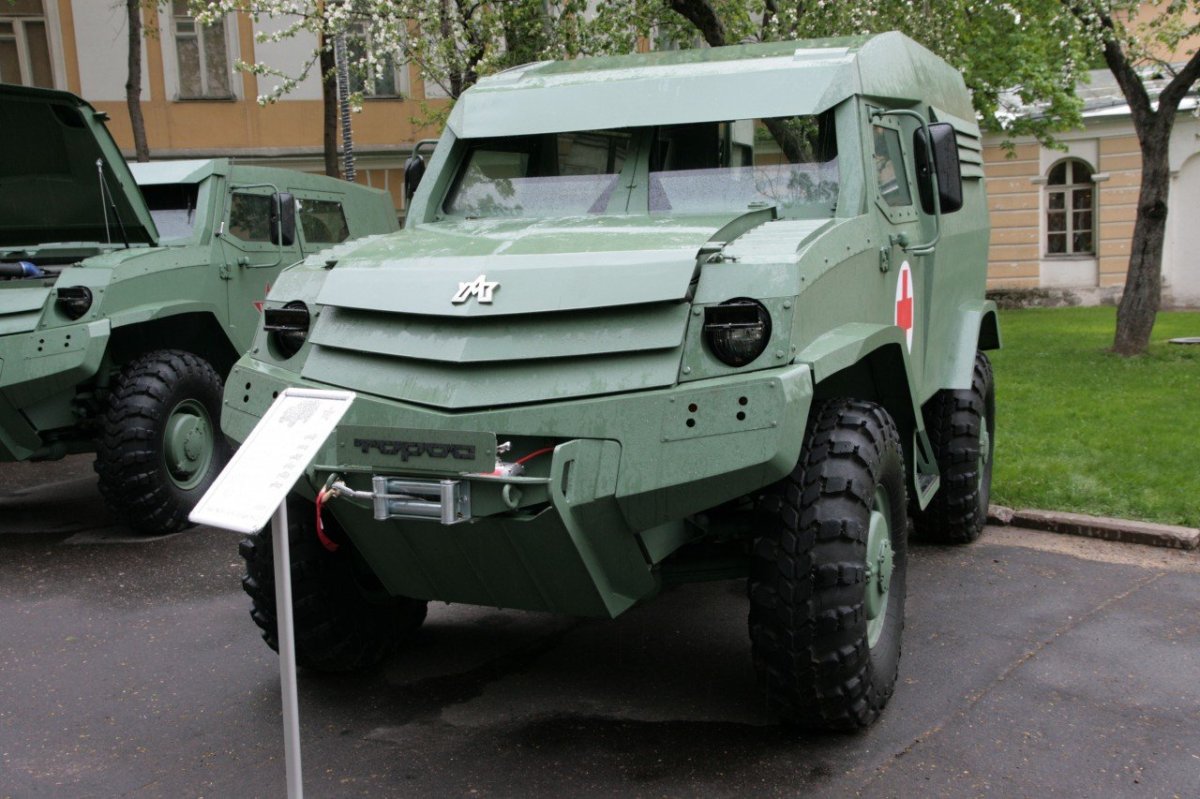 Бронеавтомобиль колун 6х6