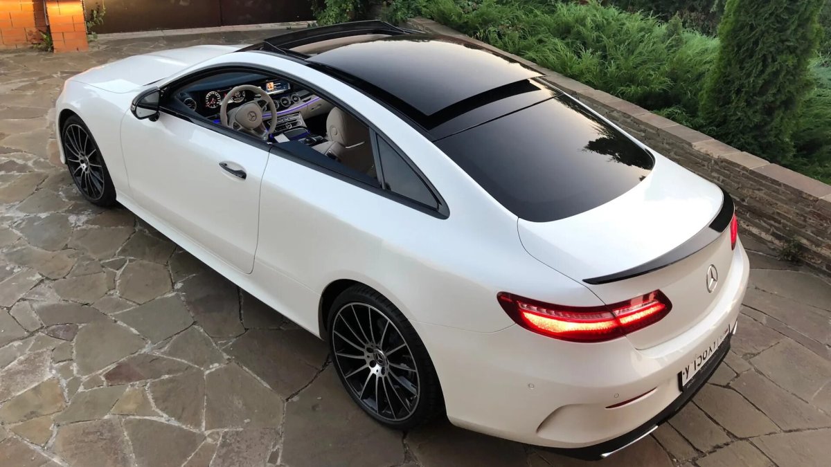 Мерседес е200 с панорамной крышей