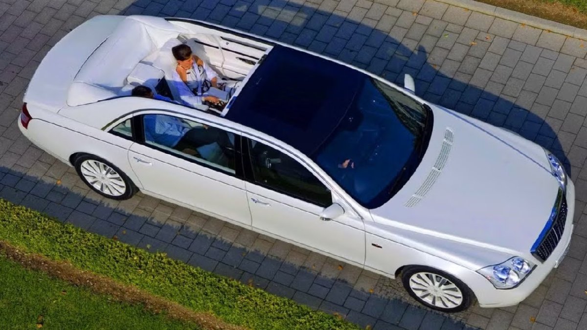 Машина Maybach 62s Landaulet