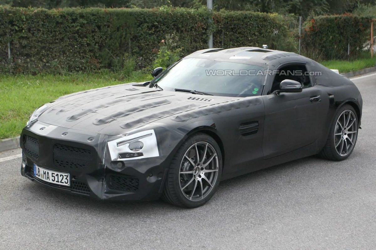 Мерседес SLS AMG под капотом