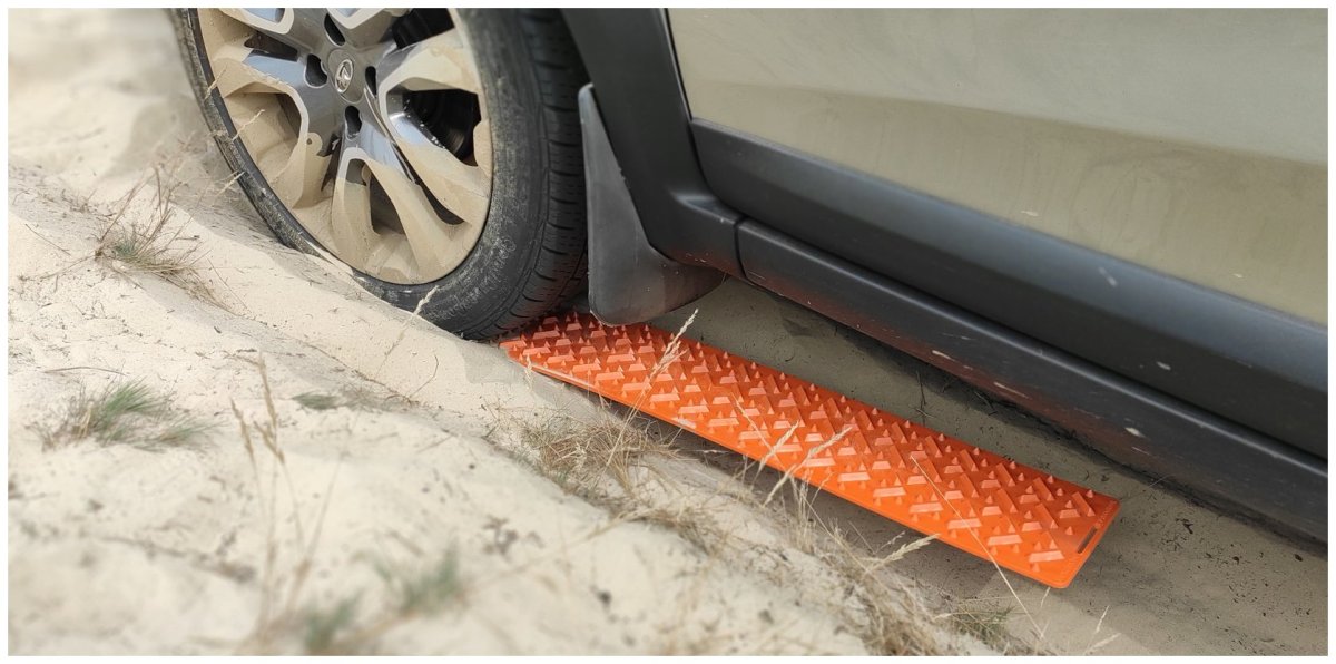 Противобуксовочными траками (антибукс)