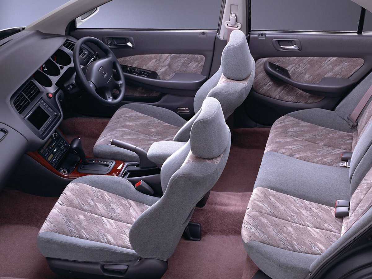 Хонда Торнео 2000 салон