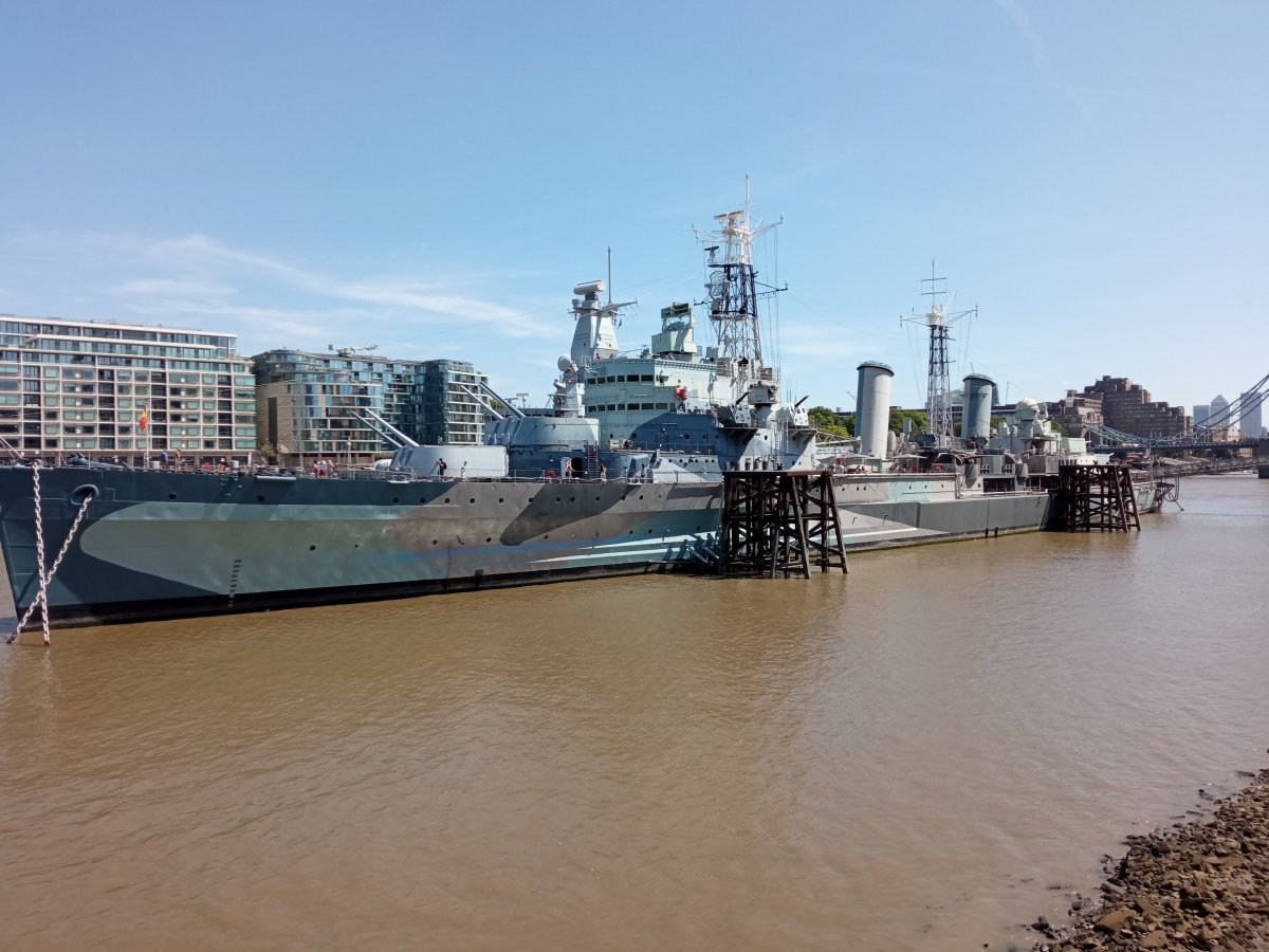 Спасатель подводных лодок HMS Belfast