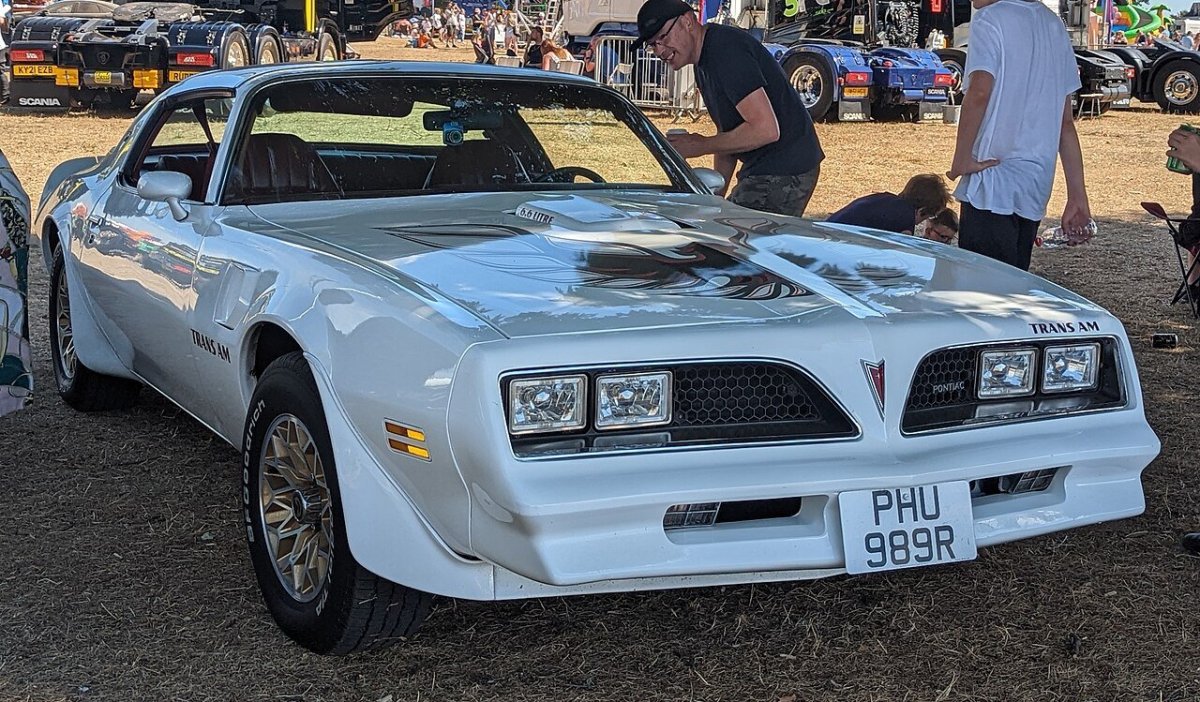 Понтиак Файрберд 2024