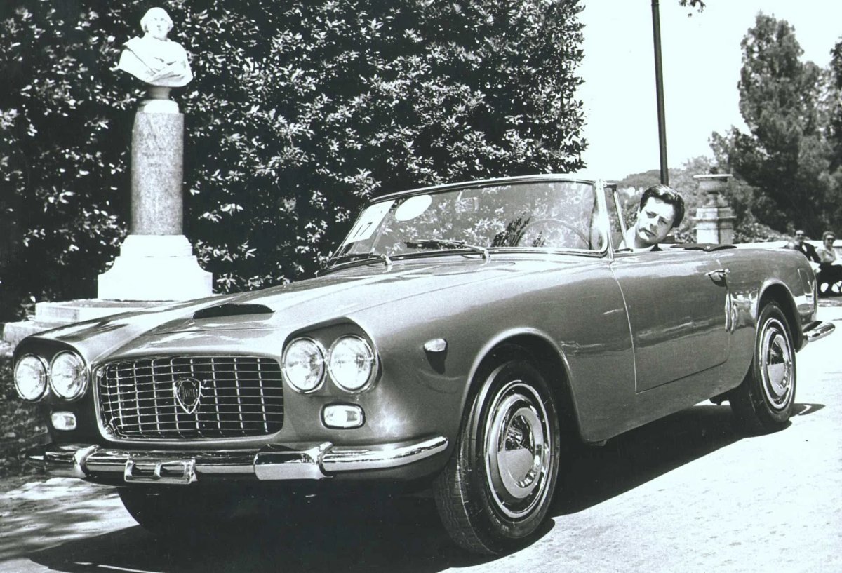 Лянча кабриолет