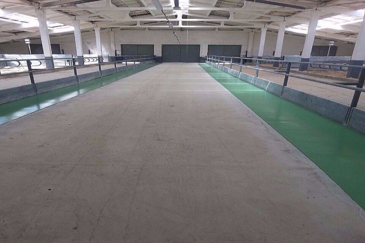 Полимерное покрытие кормовых столов