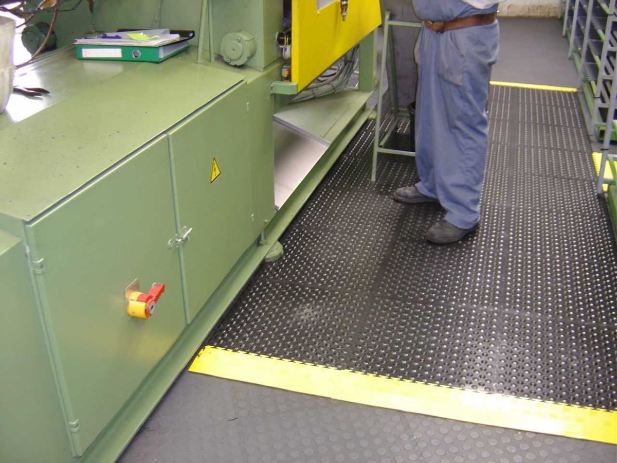 Плитка для производственных помещений