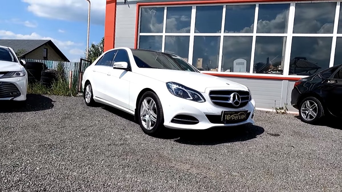 Мерседес Бенц э класс 2013 года