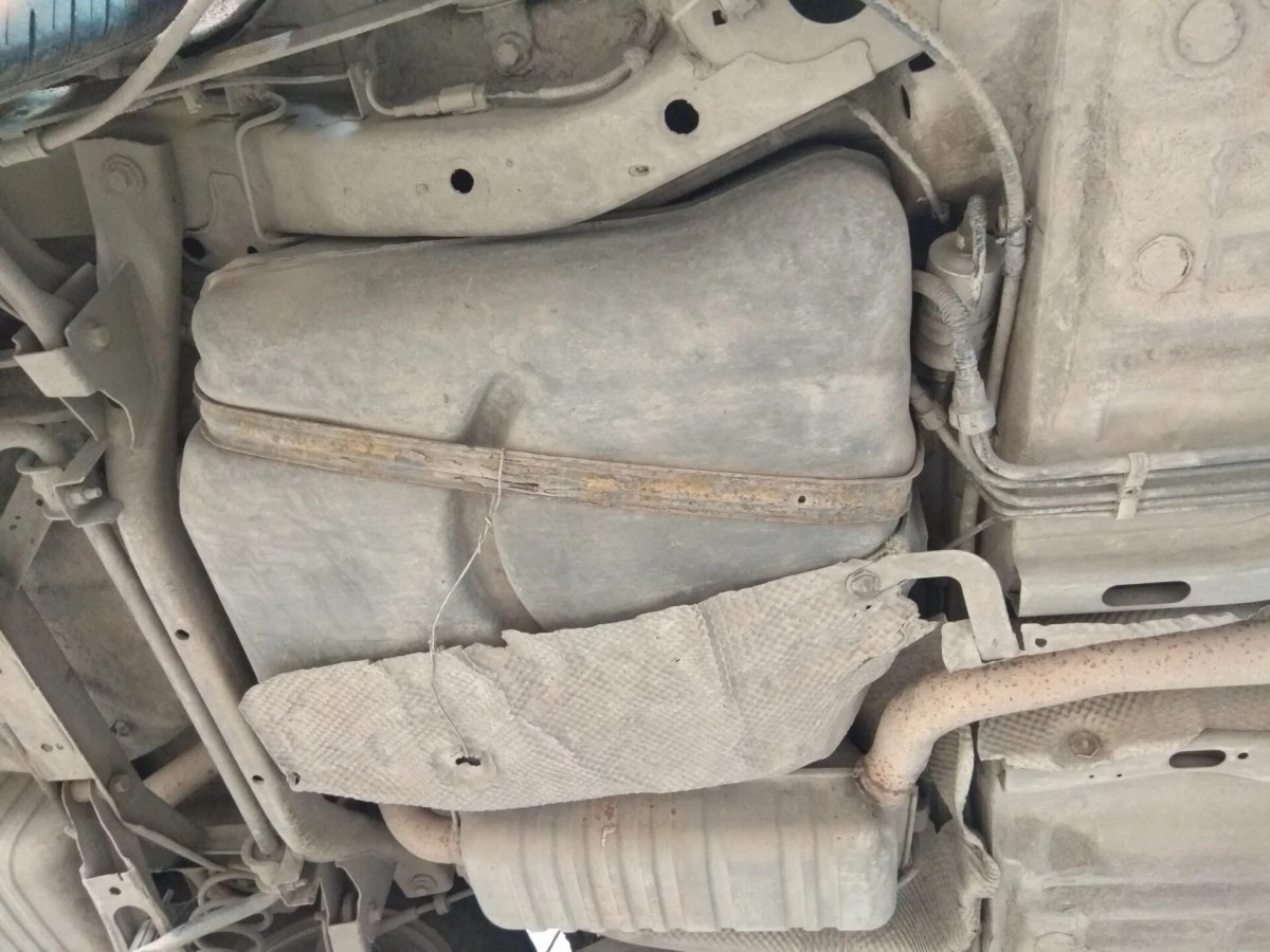 Крепление бака Форд фокус 1