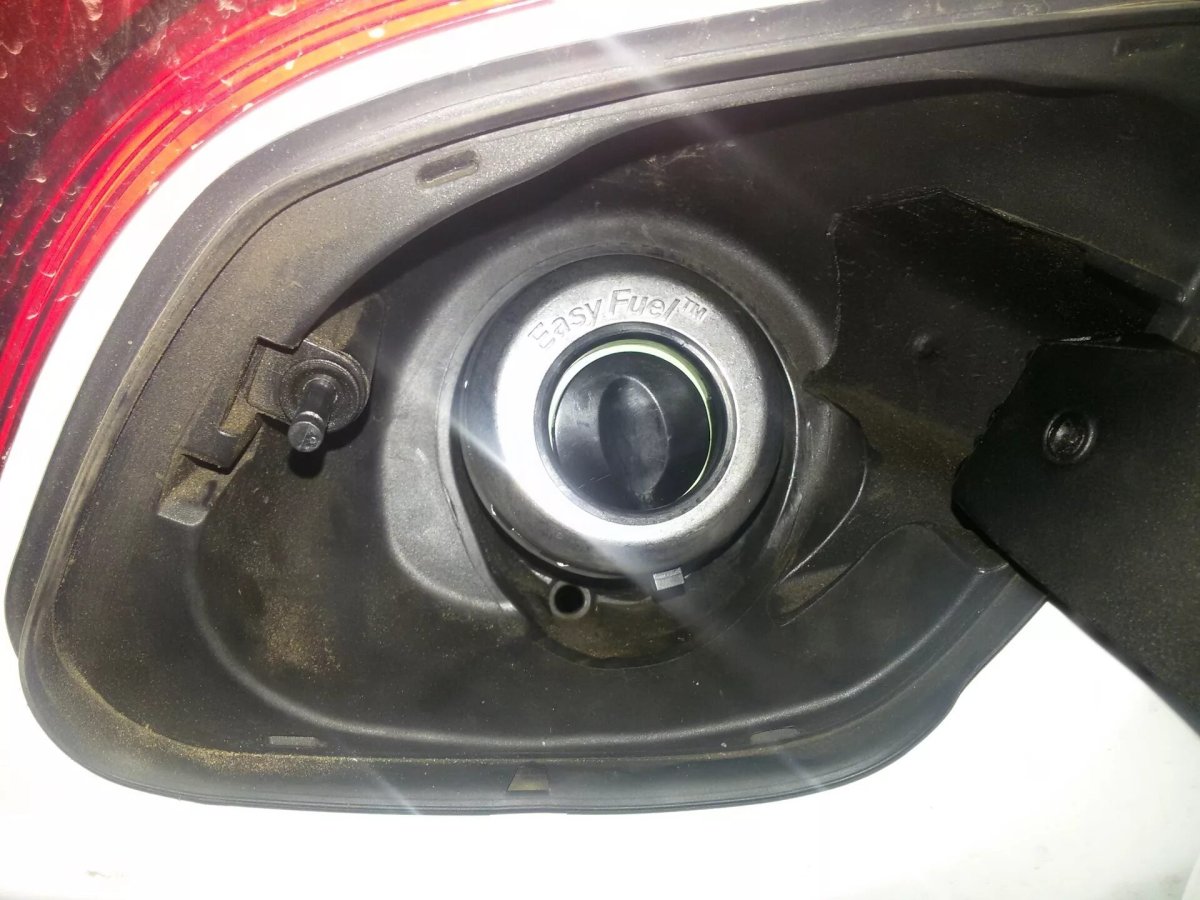 Клапан заливной горловины Форд фокус 3