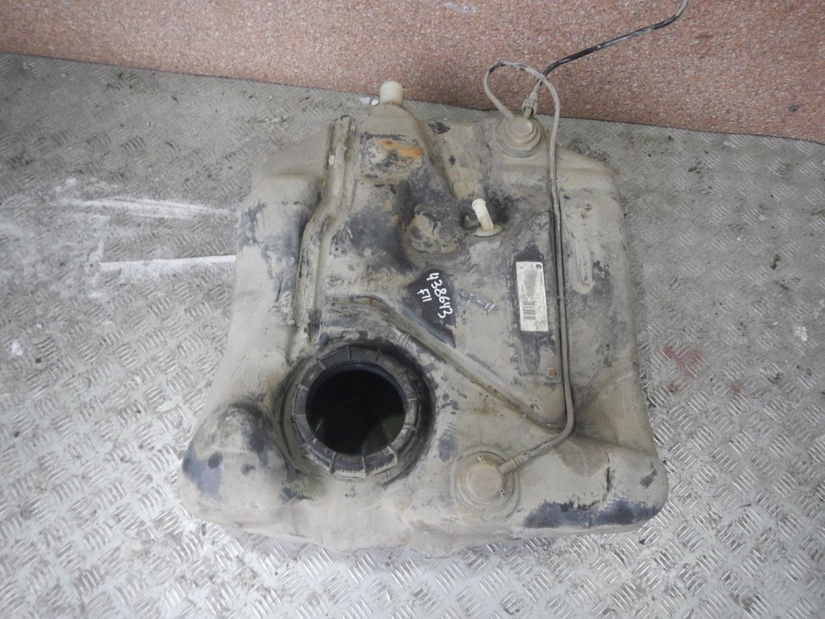 Топливный бак Мазда 3 БК