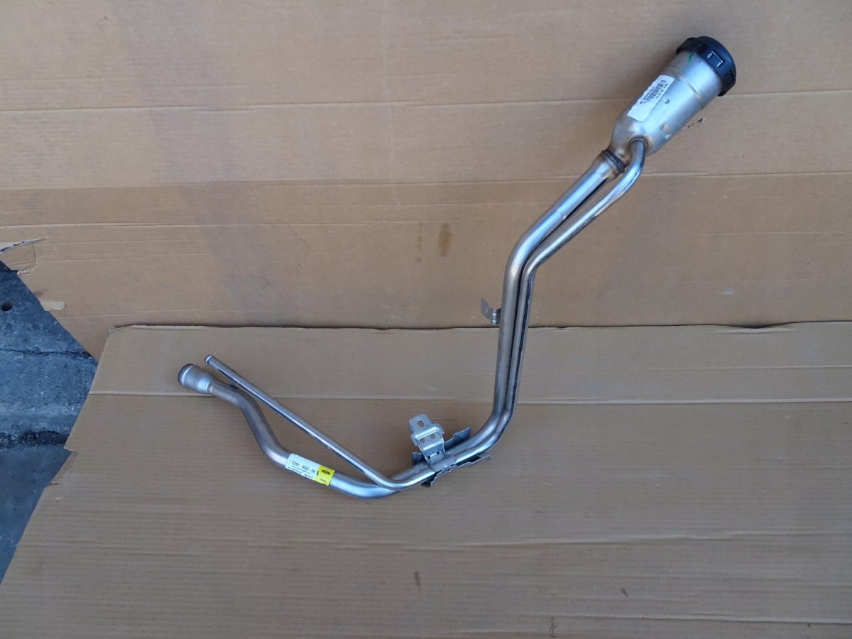 Горловина бака Форд фокус 2