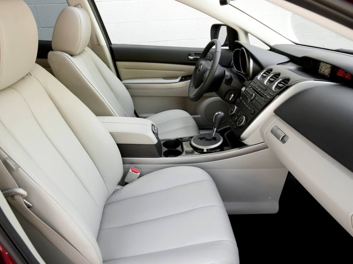 Мазда СХ-5 С белым салоном