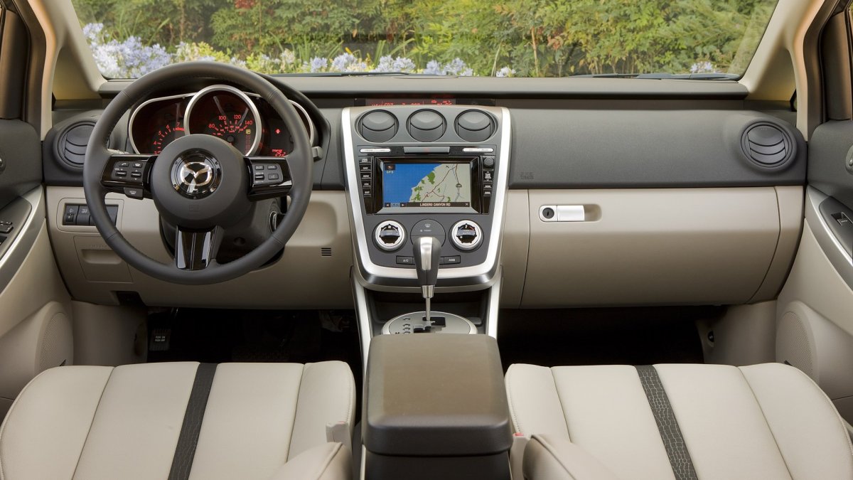 Мазда cx7 2.3 салон