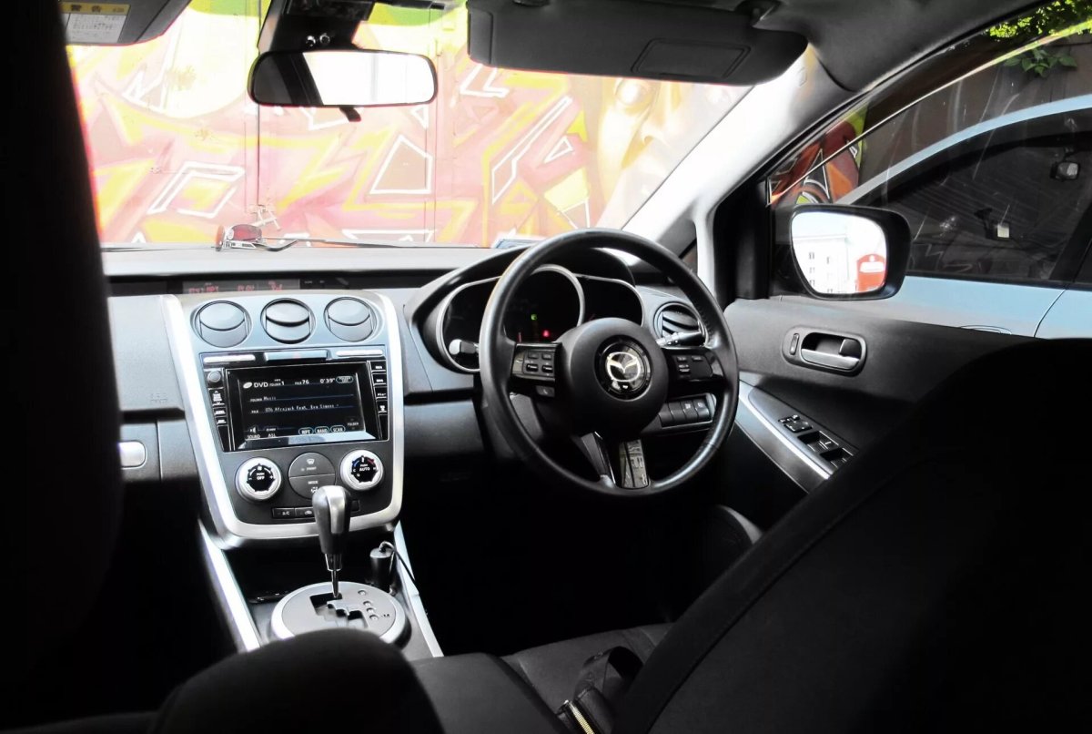 Мазда cx7 2008 салон