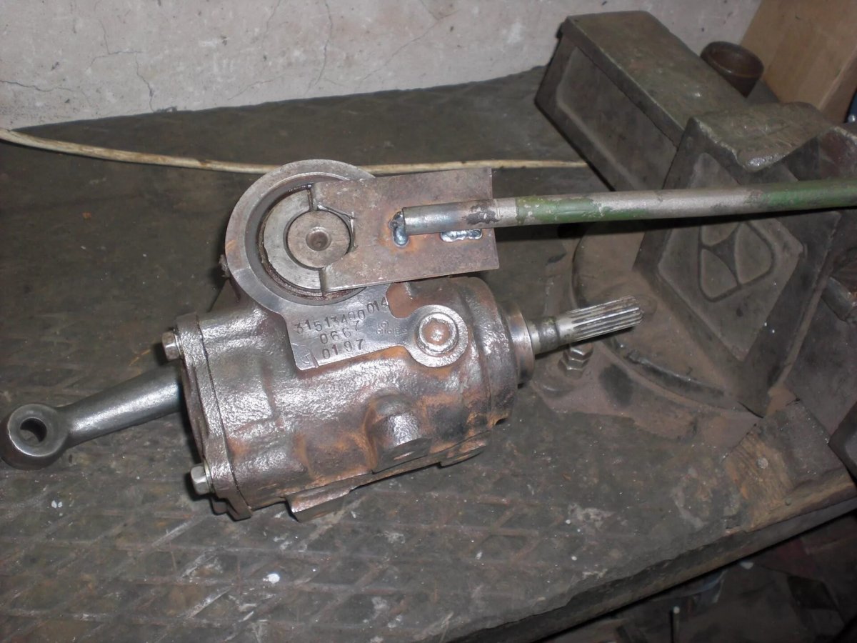 Рулевой редуктор УАЗ Хантер 402