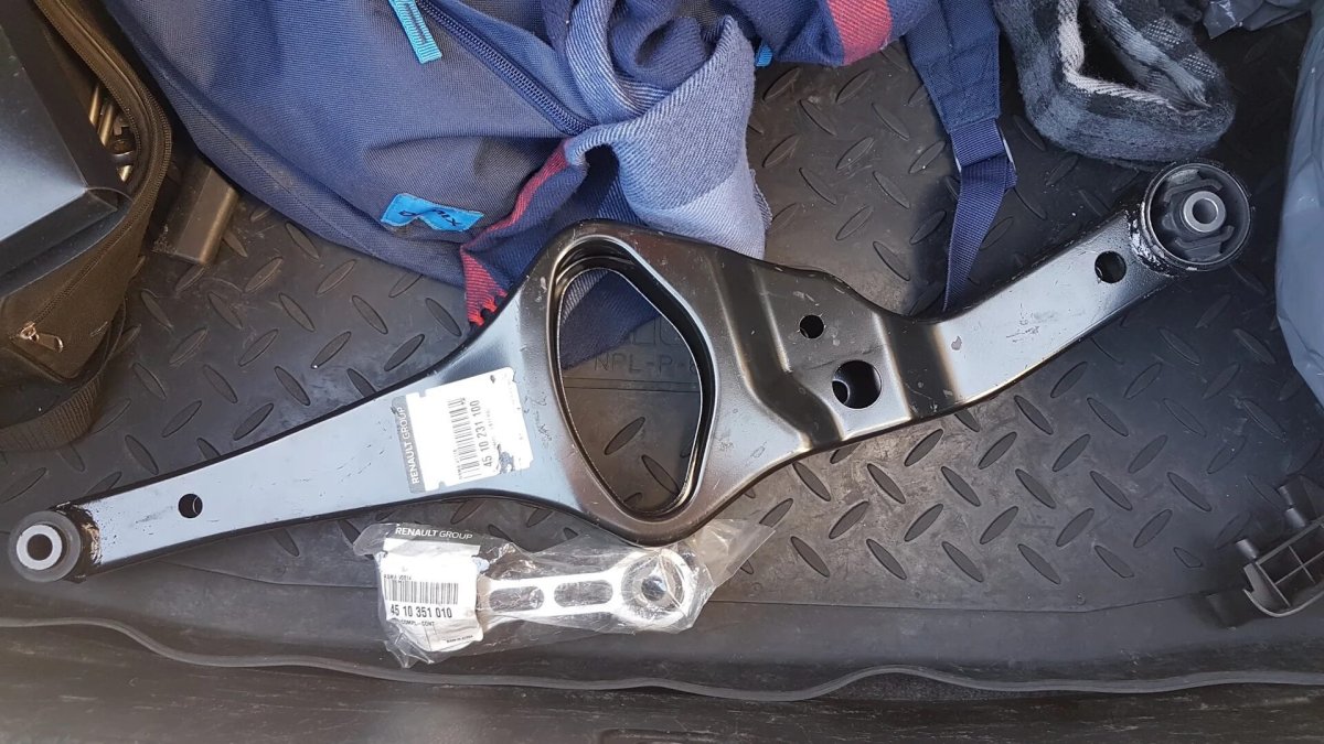 Рычаг Ниссан Альмера Классик