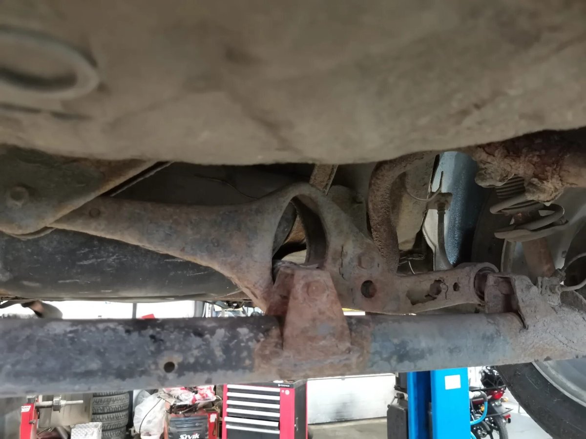 Тяга панара Ниссан Альмера Классик