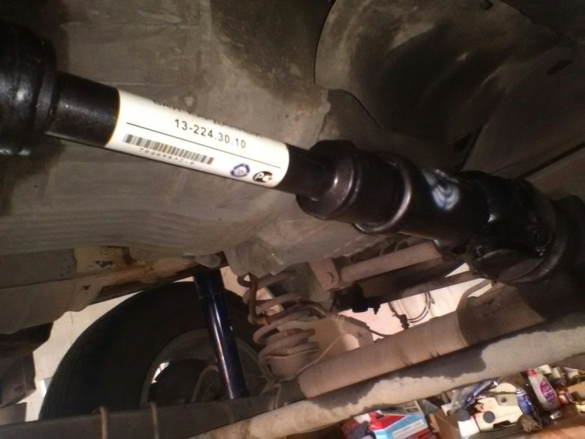 Передний кардан УАЗ Патриот 2014 года