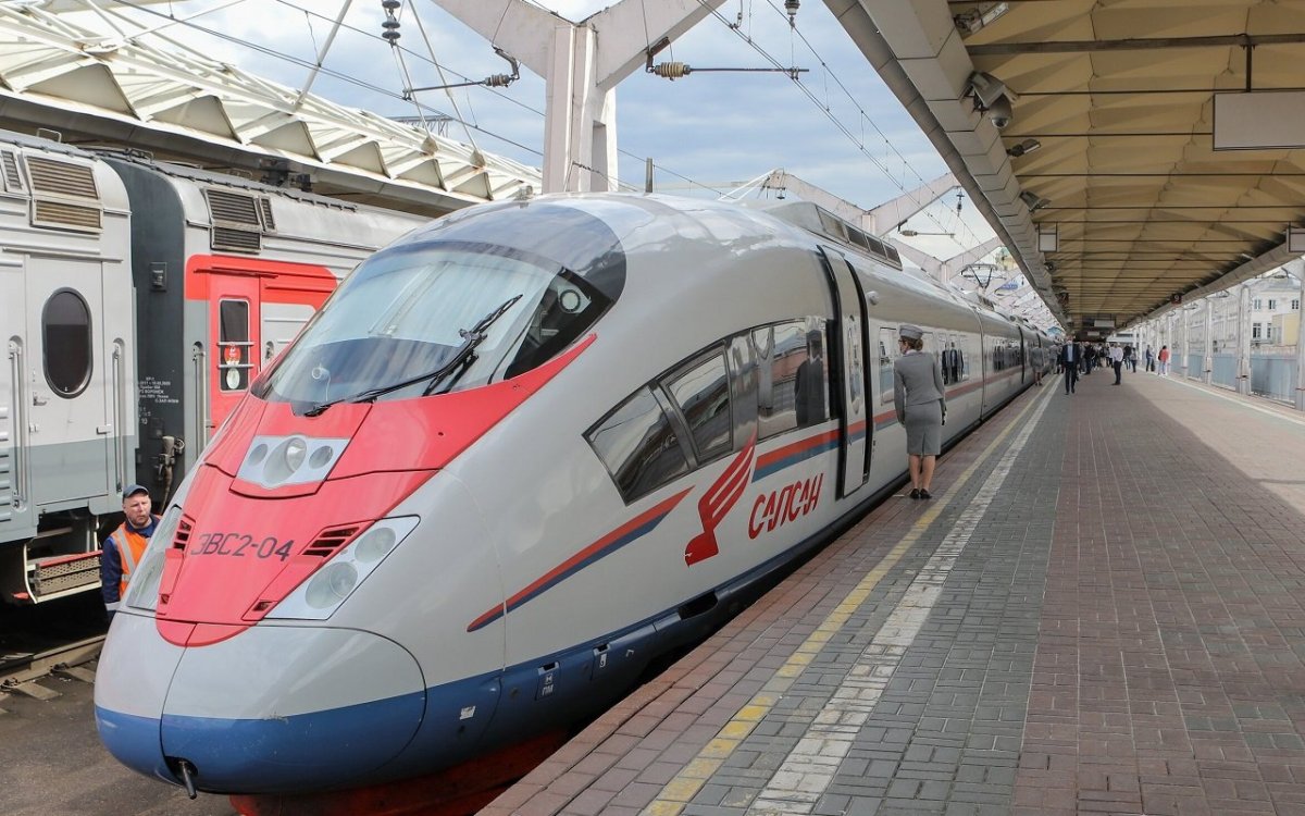 Скоростной поезд Невский экспресс