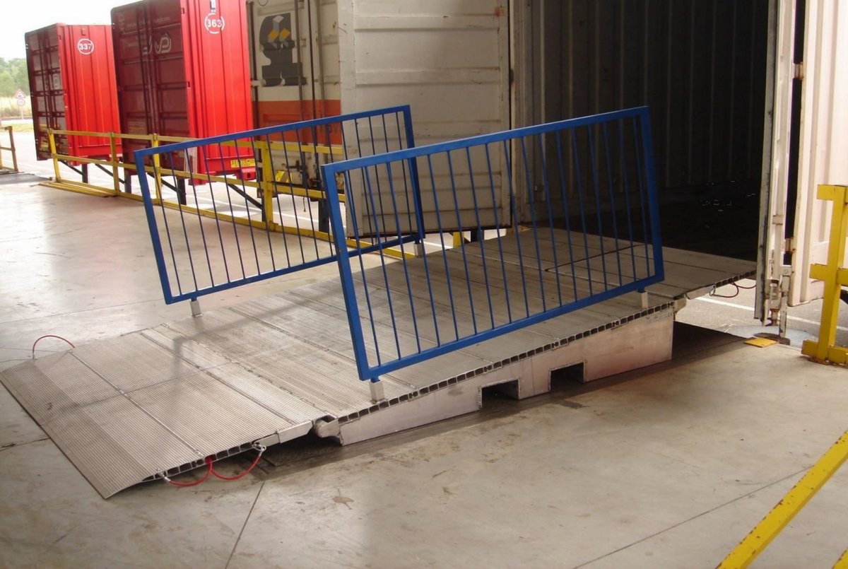 Аппарель для погрузки вагонов