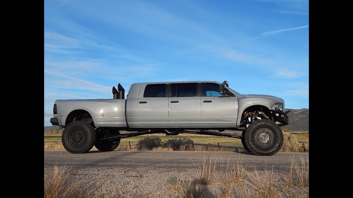 Dodge Ram 6500