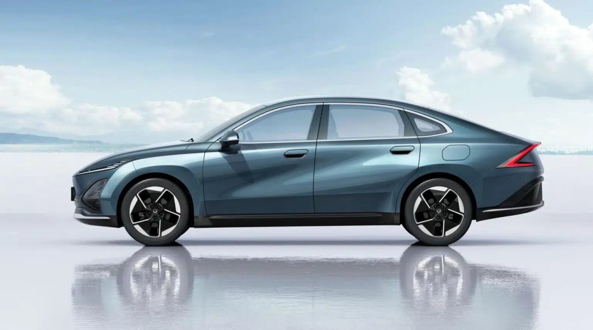 Wuling Starlight PHEV, 2023