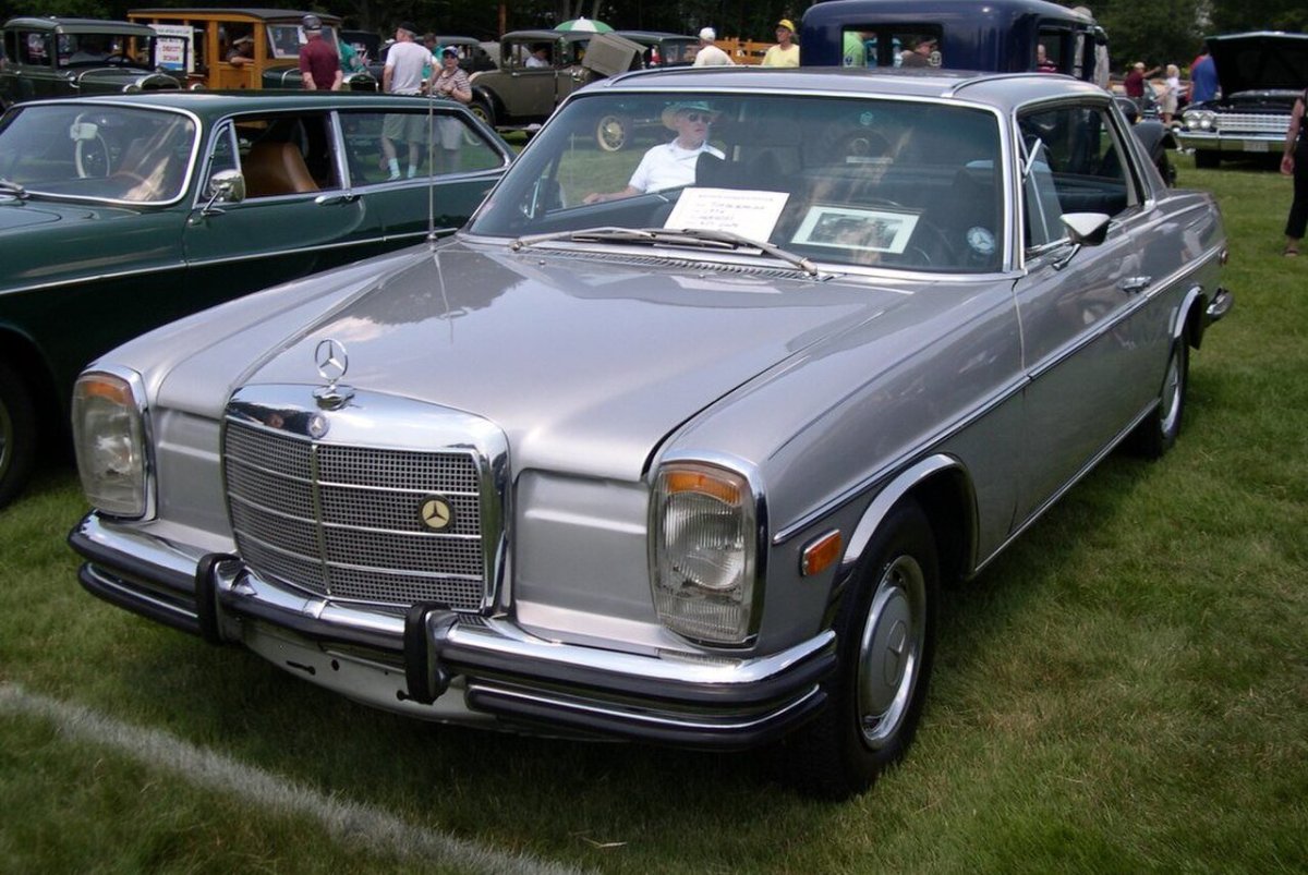 Mercedes-Benz w114/w115
