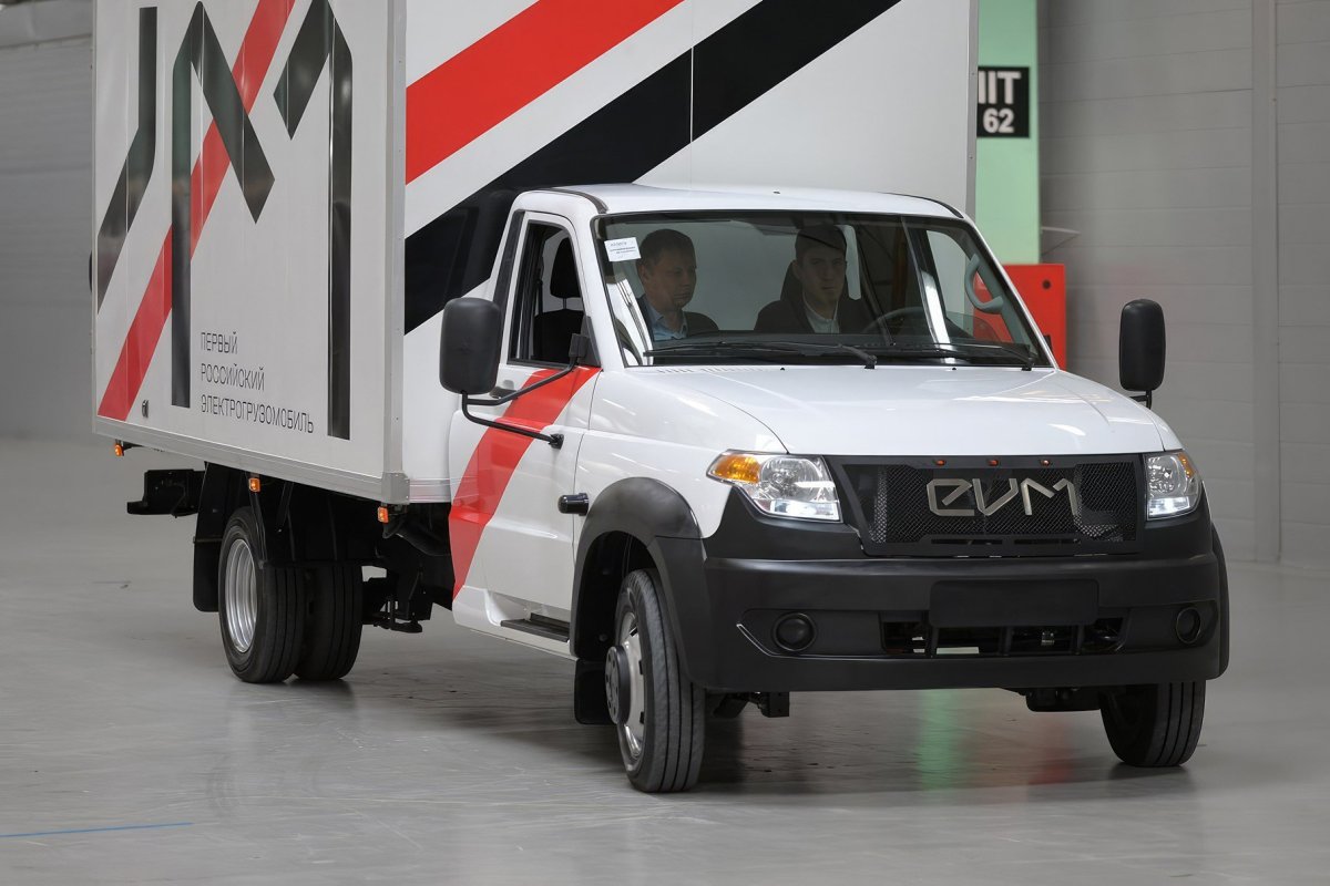 УАЗ профи 2018