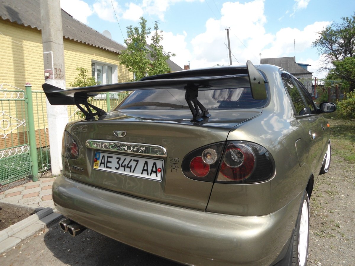 Шевроле Ланос спойлер багажника