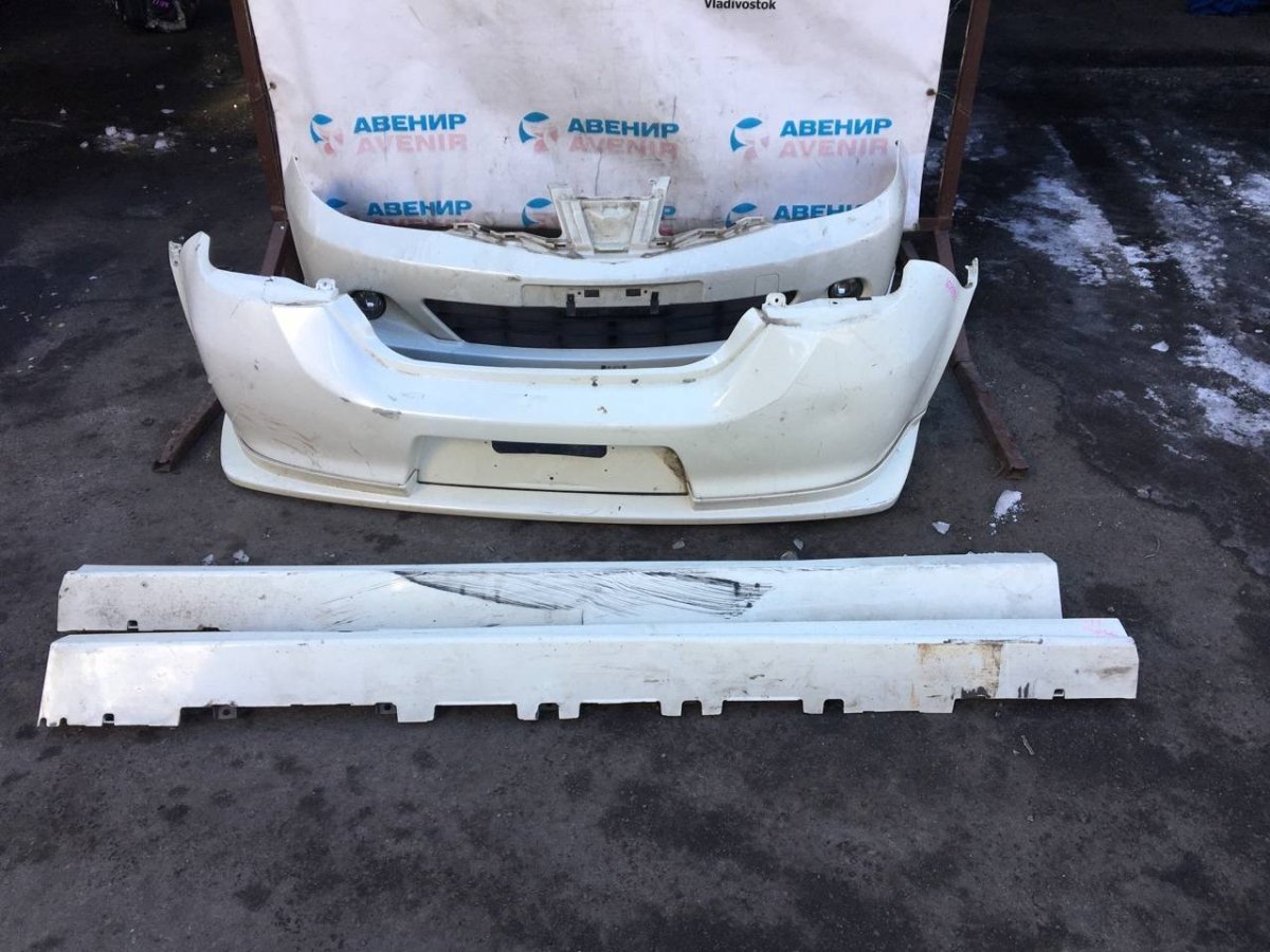 Ниссан куб в обвесе