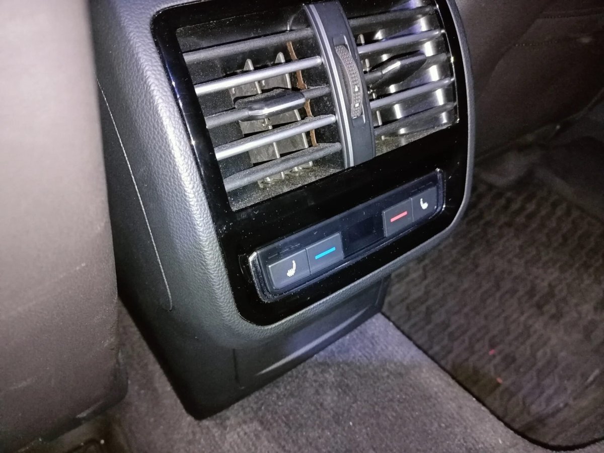 VW Tiguan 2 обогрев задних сидений