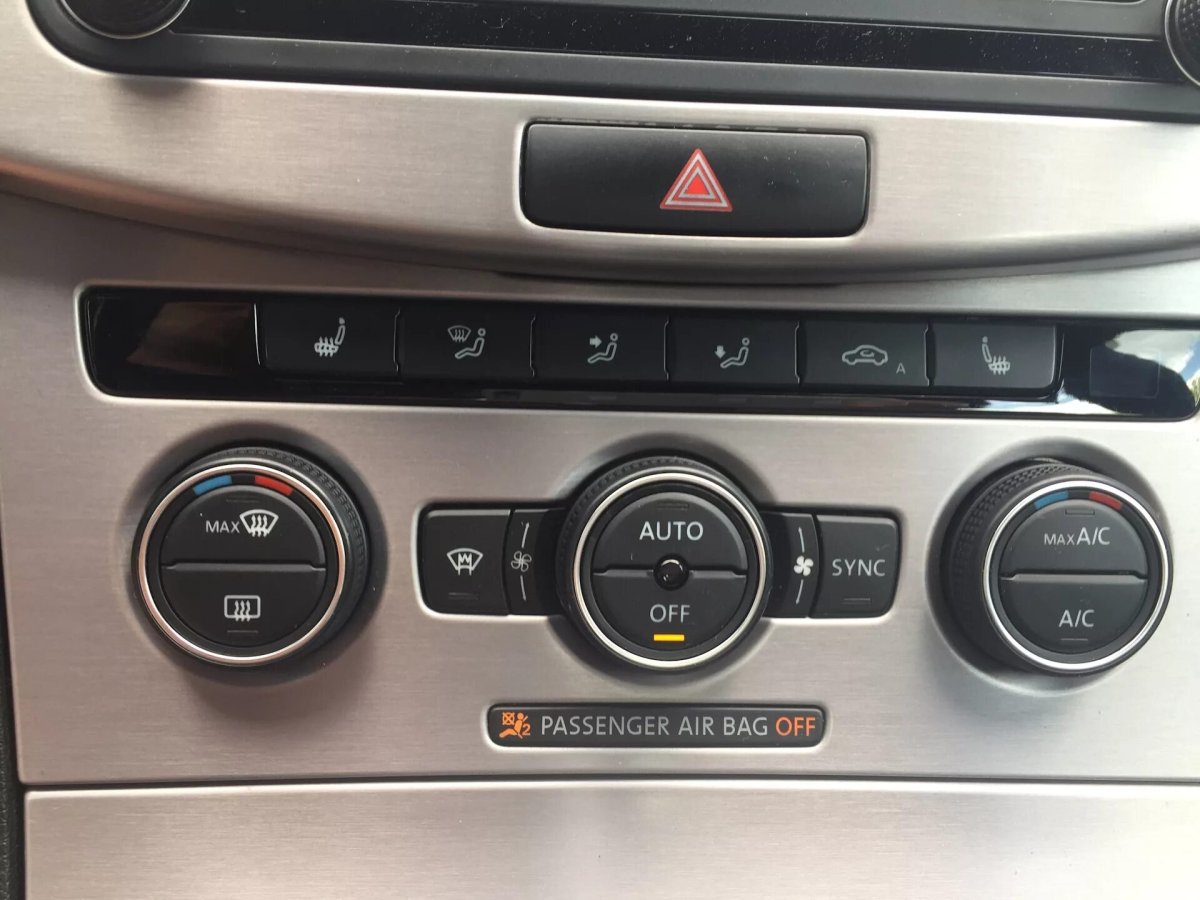 Подогрев лобового Пассат б8