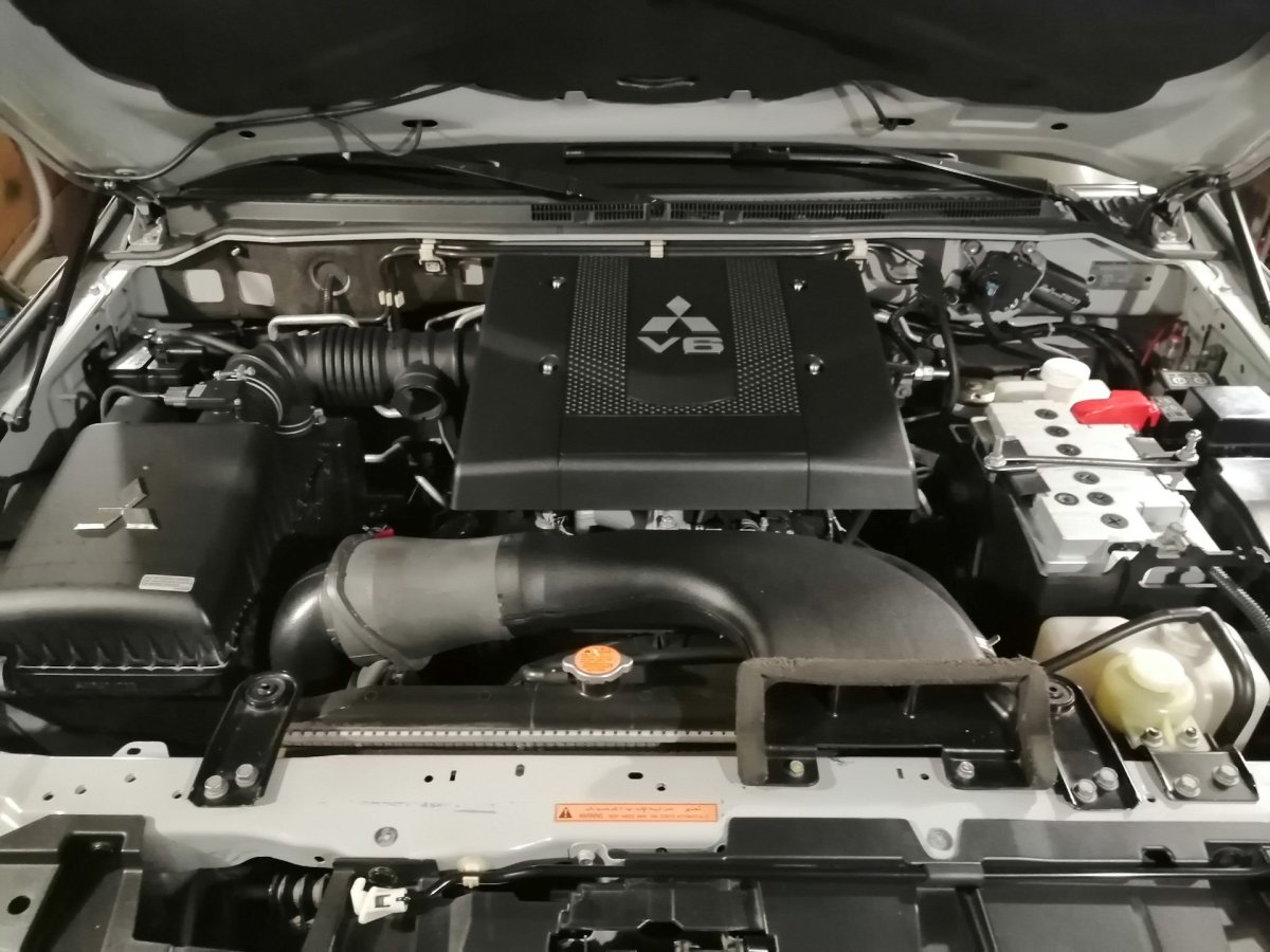Двигатель Mitsubishi Pajero 3.0
