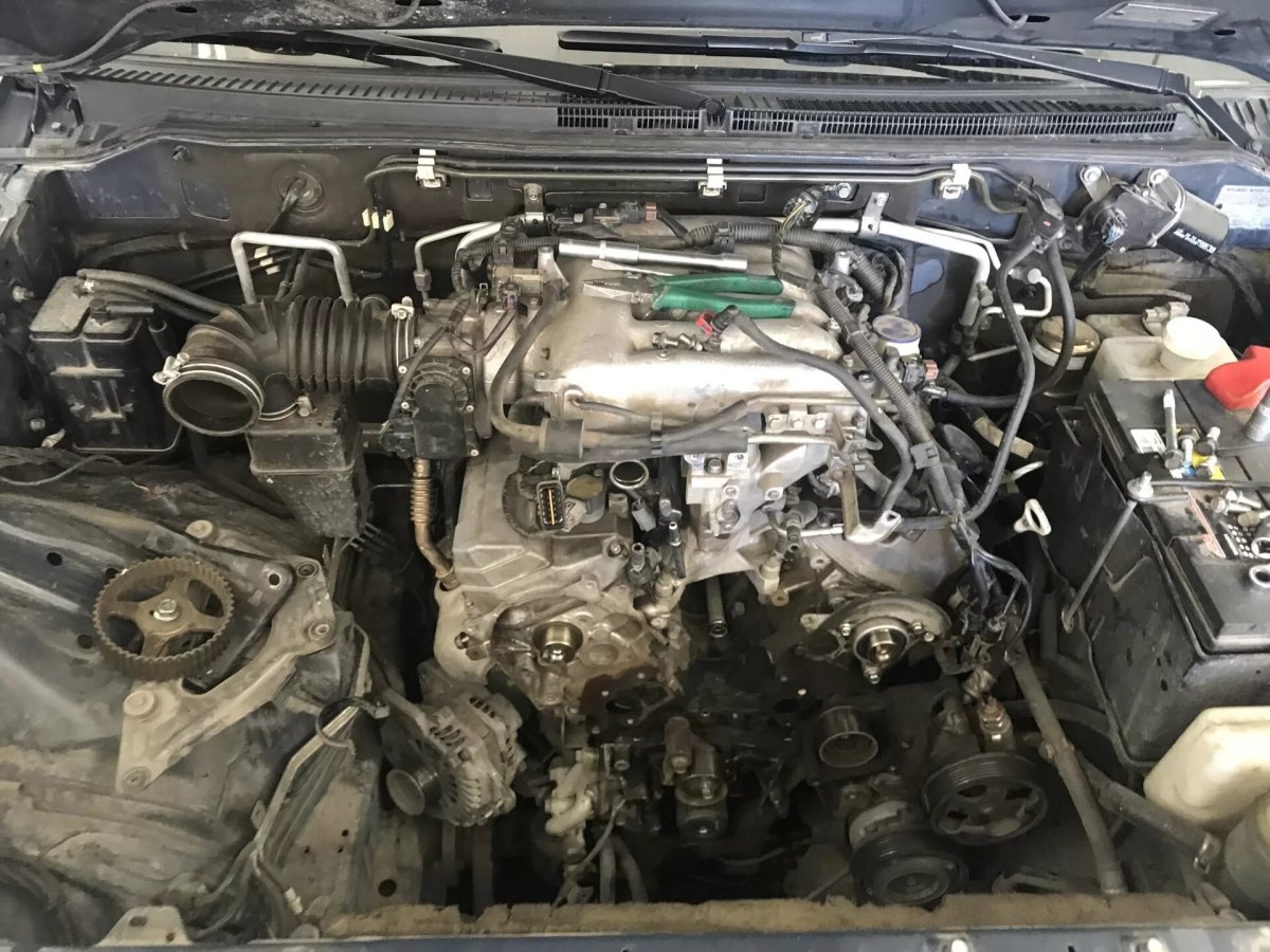 Моторный отсек Паджеро 2 бензин