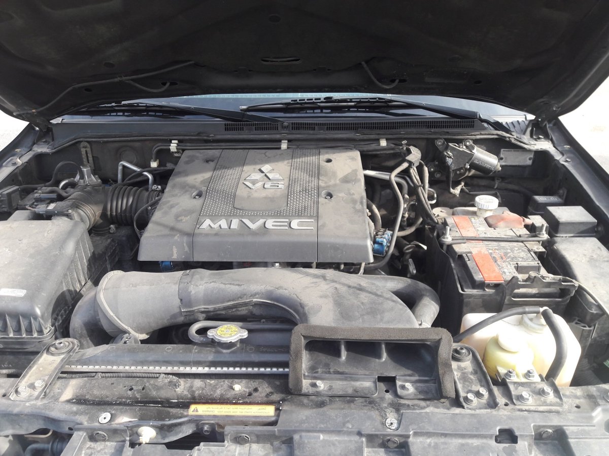 Митсубиси Паджеро 4 под капотом