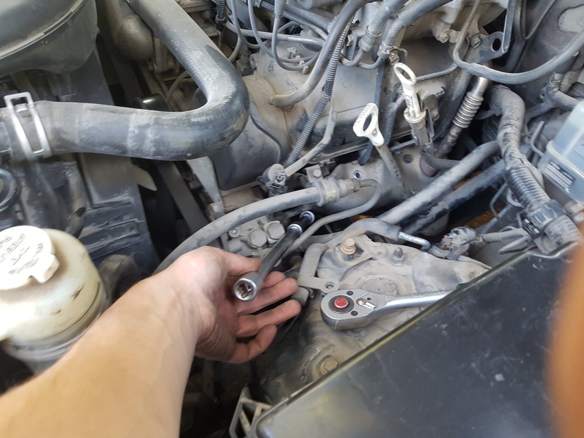 Митсубиси Паджеро спорт 3 охлаждающая жидкость дизель 2,4