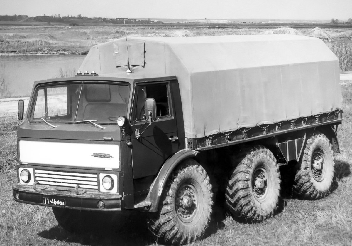 ЗИЛ-132 грузовой автомобиль