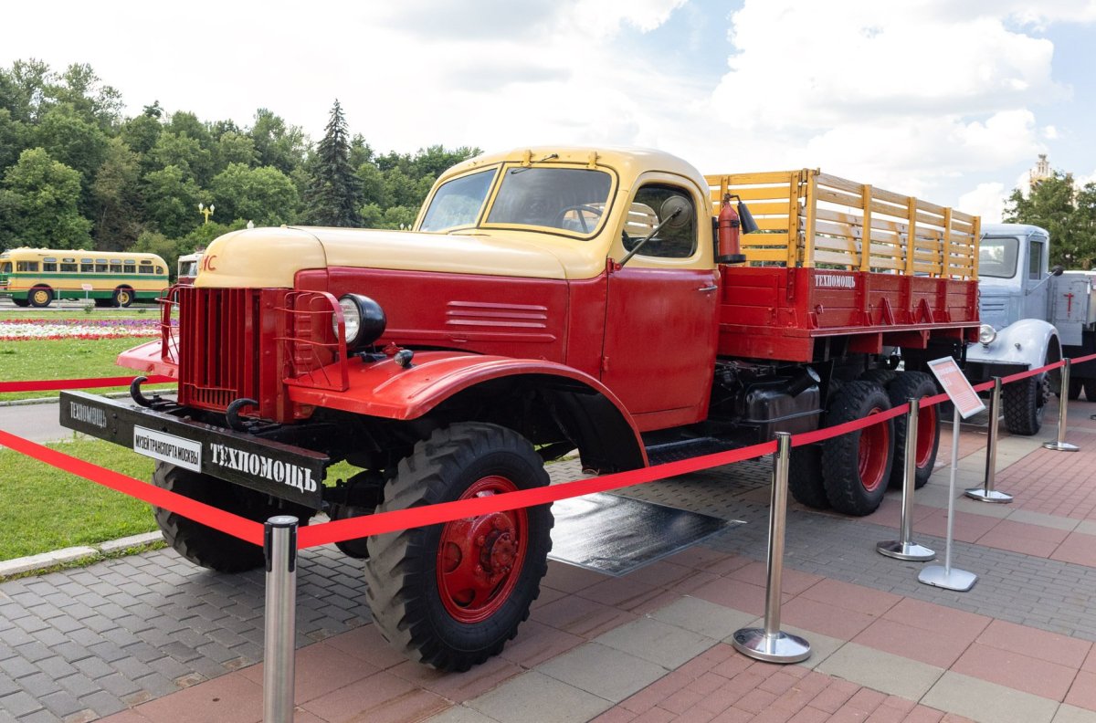 ЗИС грузовик