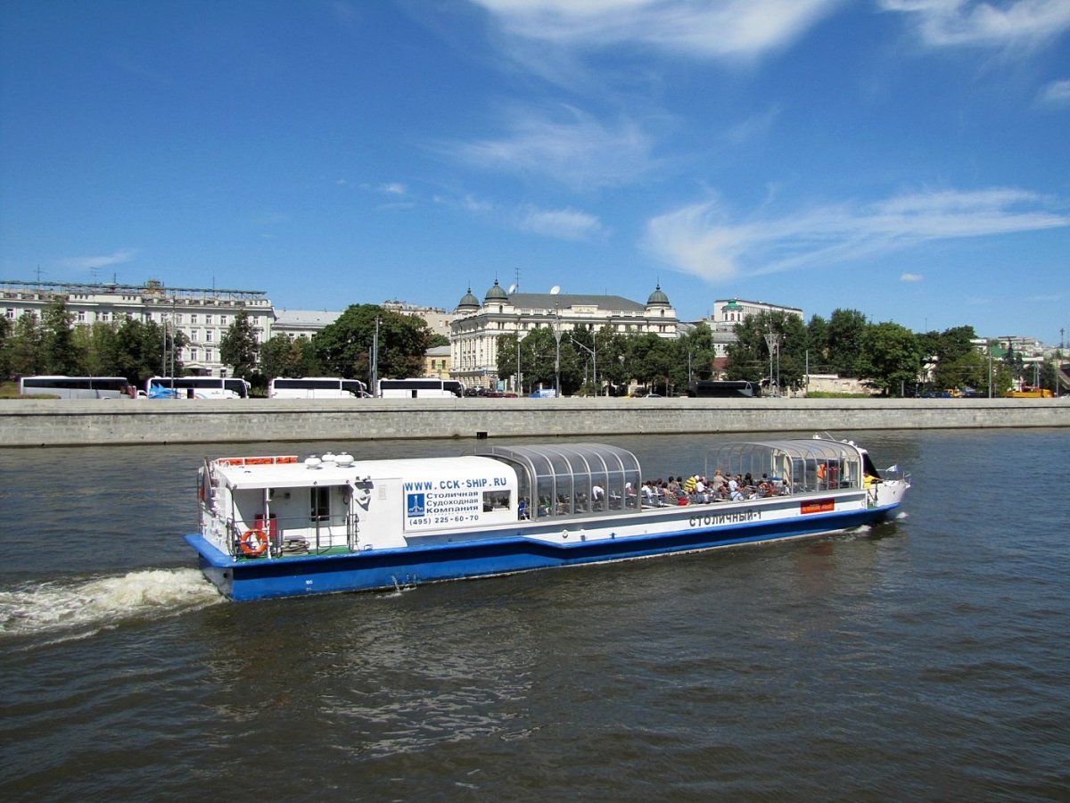 Теплоход столичный 1 Москва