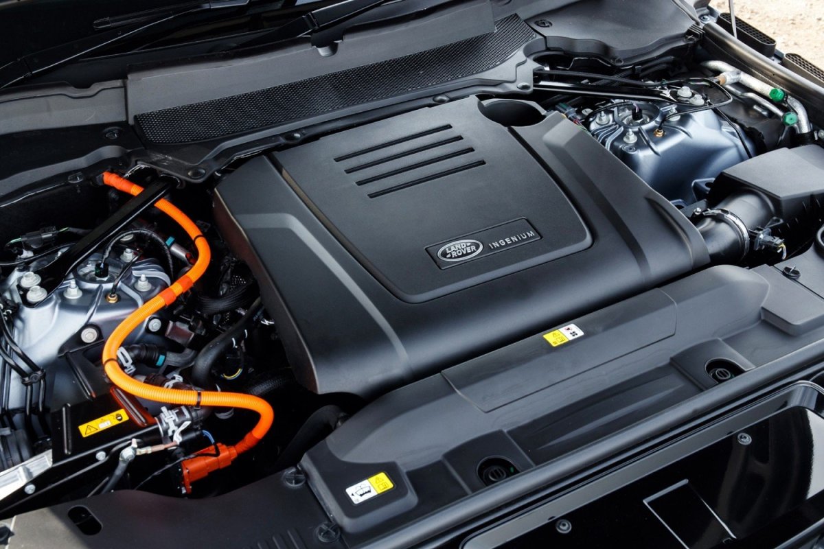 Моторный отсек Рендж Ровер спорт дизель