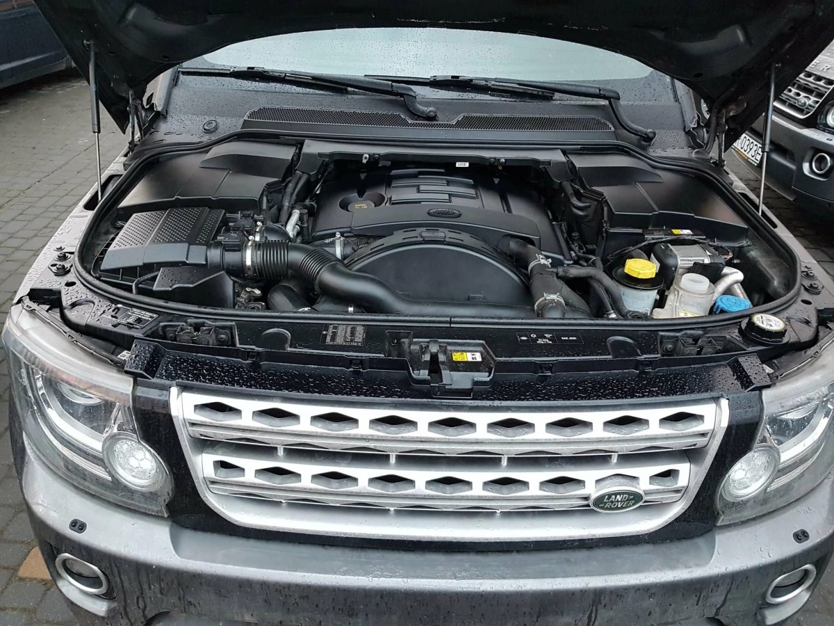 Land Rover Discovery 3 мотор