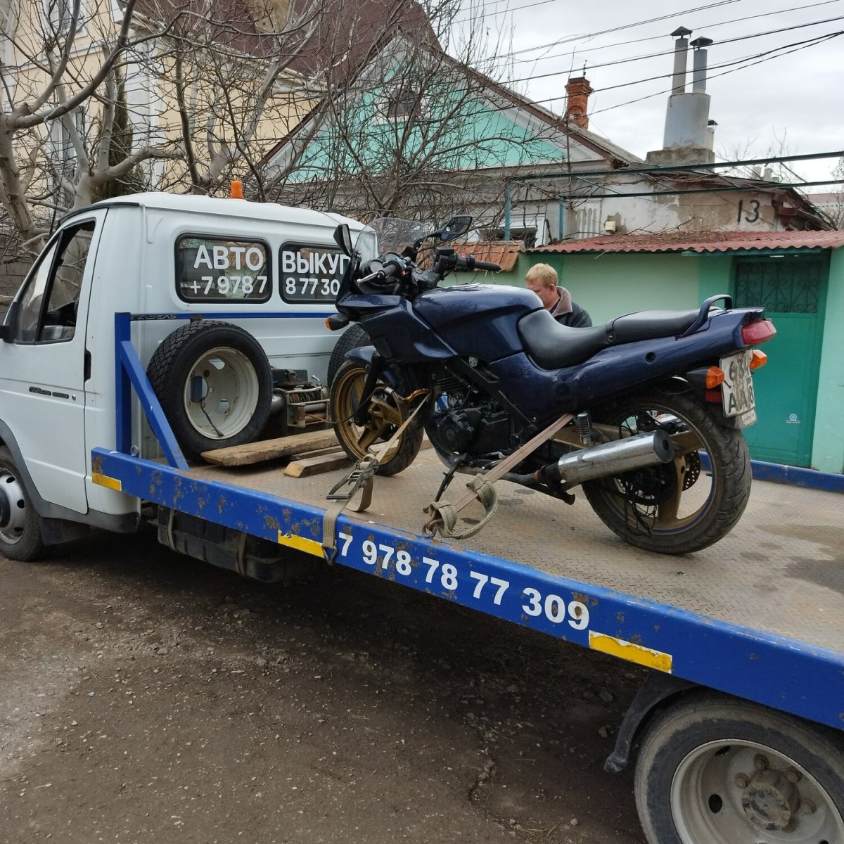 Как закрепить мотоцикл на эвакуаторе