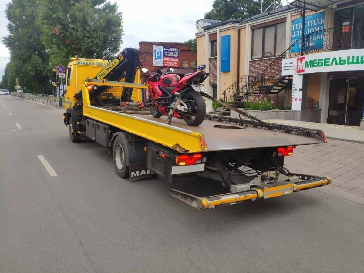 Крепление мотоцикла на эвакуаторе