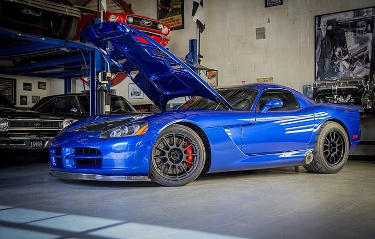 Dodge Viper 2000hp
