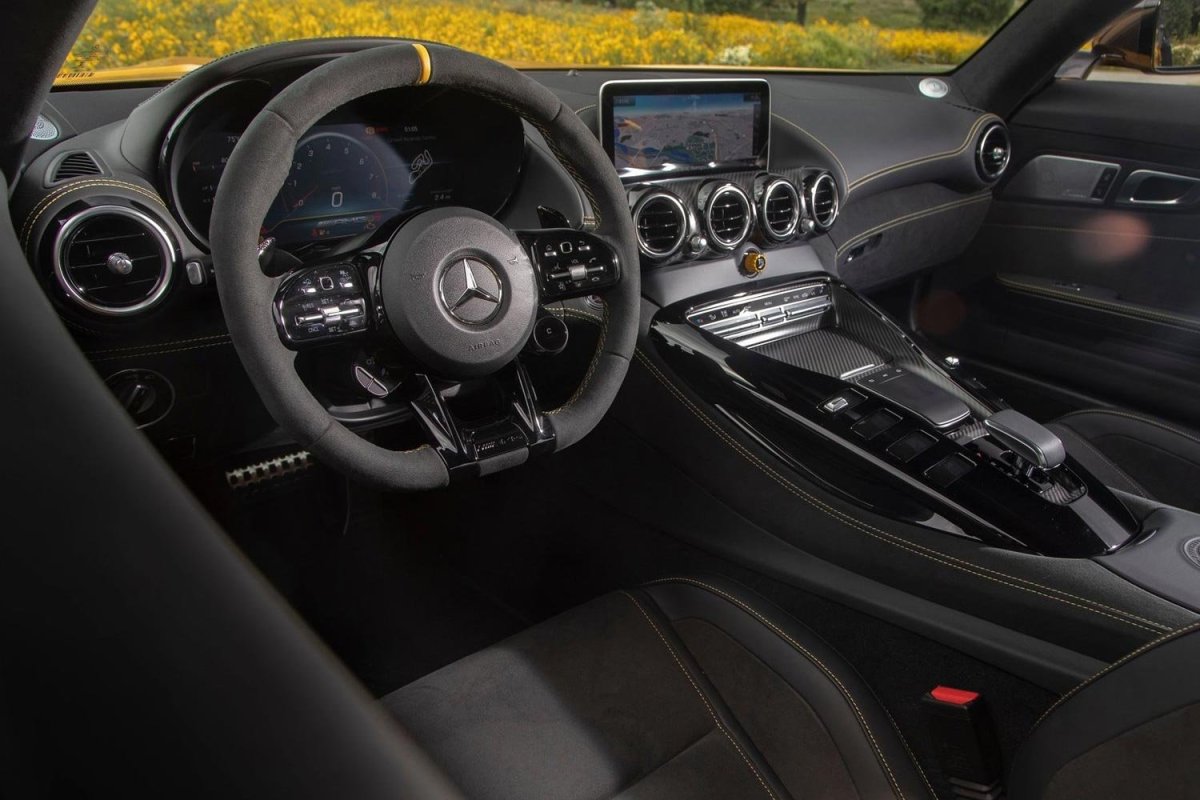 Мерседес АМГ 2020 салон