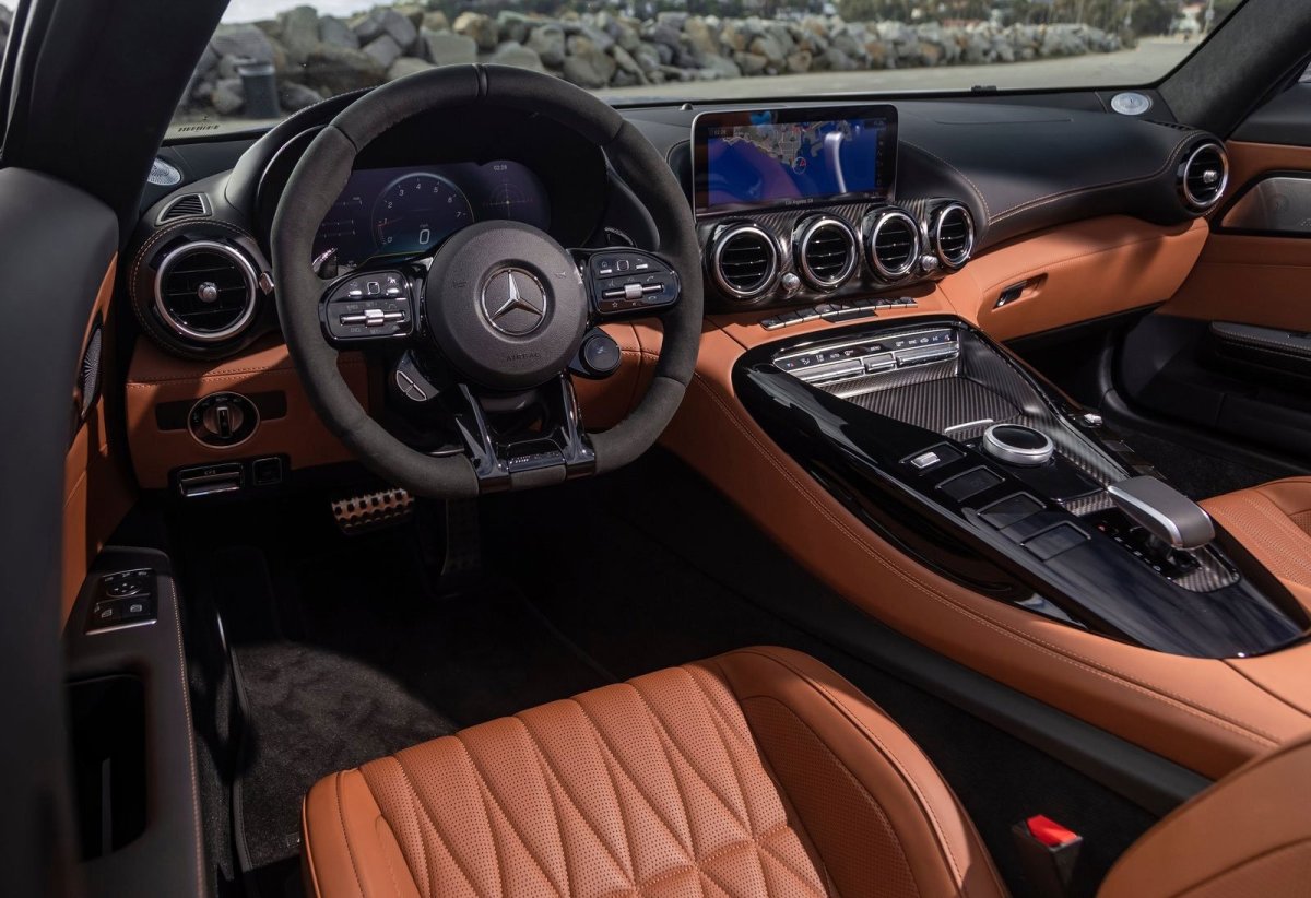 Mercedes-Benz AMG gt Roadster 2020