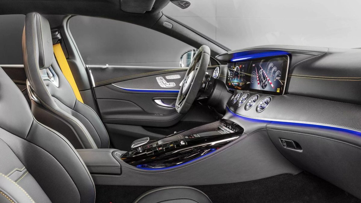 Мерседес АМГ gt 63 s