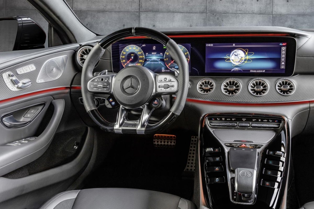 Мерседес gt 43 AMG